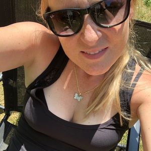 Meet your Posher, Amy